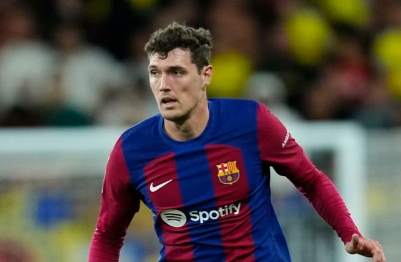 Từ Chelsea đến Barcelona, khẳng định đẳng cấp nơi hàng thủ
